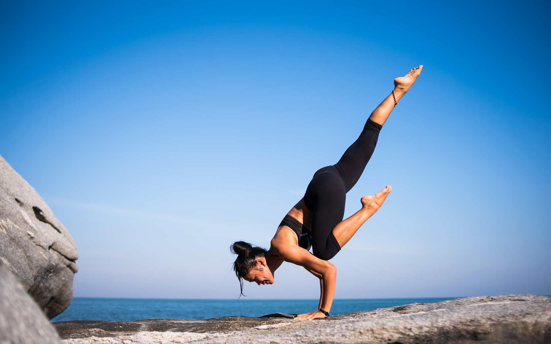 stocksnap-yoga-2587066_1920.jpg